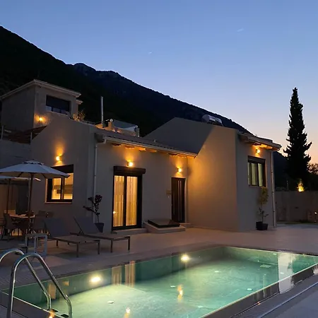 Stone Crafted Luxury فيلة