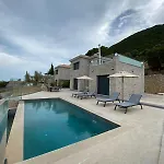 Villa Stone Crafted Luxury Nikiana