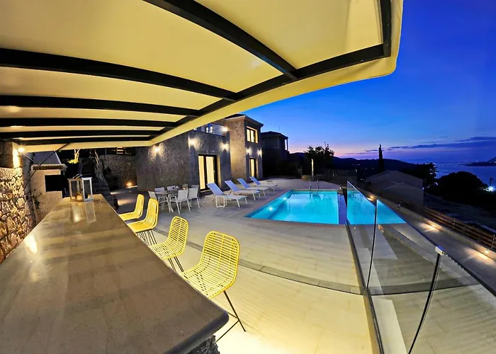 Stone Crafted Luxury Villas Nikiana